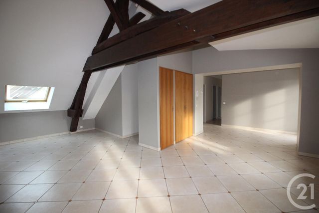 Appartement F5 à louer MENNECY