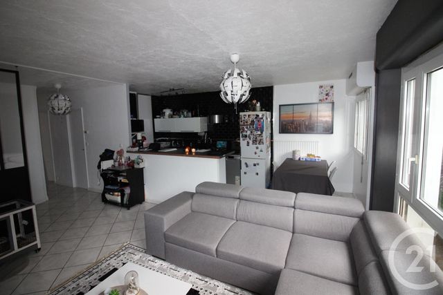 Appartement F3 à vendre - 3 pièces - 58.43 m2 - CORBEIL ESSONNES - 91 - ILE-DE-FRANCE - Century 21 J.M. Conseil