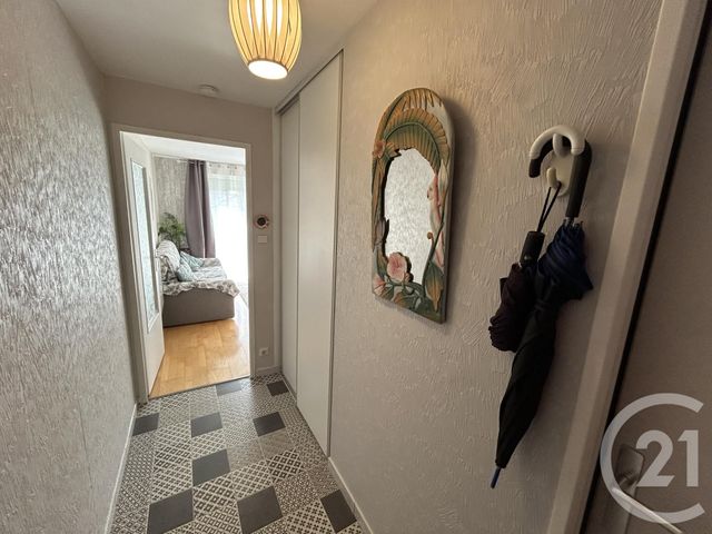 Appartement F2 à vendre - 2 pièces - 54.0 m2 - LISSES - 91 - ILE-DE-FRANCE - Century 21 J.M. Conseil