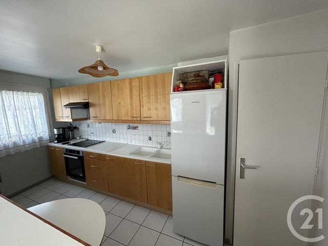 Appartement F2 à vendre - 2 pièces - 54.0 m2 - LISSES - 91 - ILE-DE-FRANCE - Century 21 J.M. Conseil