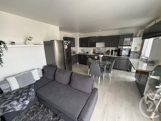 Appartement F3 à vendre - 3 pièces - 57.7 m2 - FONTENAY LE VICOMTE - 91 - ILE-DE-FRANCE - Century 21 J.M. Conseil