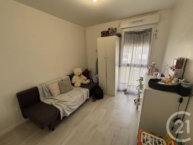 Afficher la photo en grand Appartement F3 à vendre - 3 pièces - 57.7 m2 - FONTENAY LE VICOMTE - 91 - ILE-DE-FRANCE - Century 21 J.M. Conseil