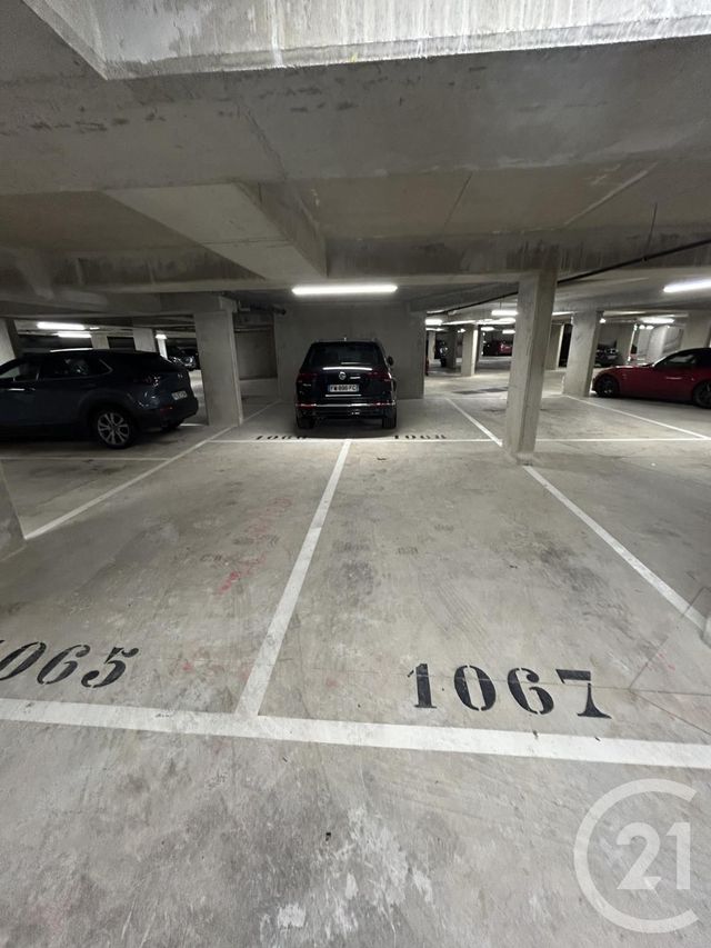 Afficher la photo en grand parking à vendre - 40.0 m2 - MENNECY - 91 - ILE-DE-FRANCE - Century 21 J.M. Conseil