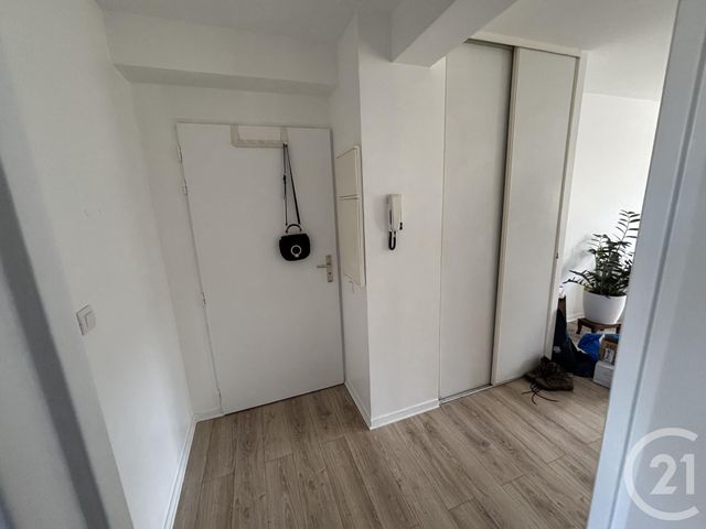 Appartement F2 à vendre - 2 pièces - 43.8 m2 - MENNECY - 91 - ILE-DE-FRANCE - Century 21 J.M. Conseil
