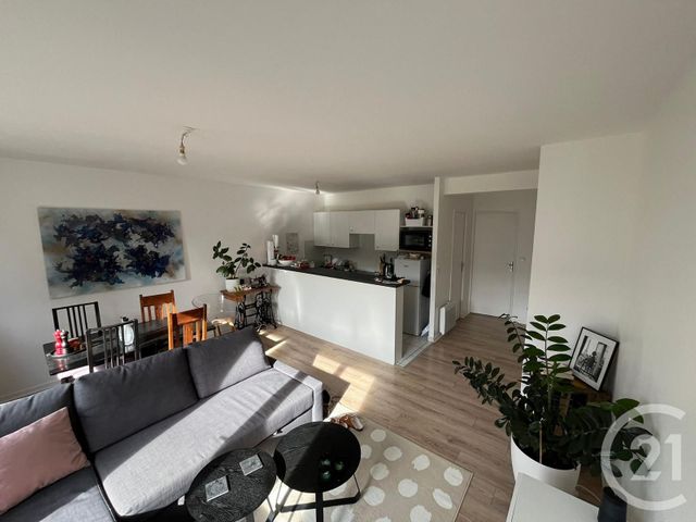 Appartement F2 à vendre - 2 pièces - 43.8 m2 - MENNECY - 91 - ILE-DE-FRANCE - Century 21 J.M. Conseil
