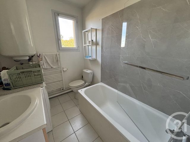 Appartement F2 à vendre - 2 pièces - 43.8 m2 - MENNECY - 91 - ILE-DE-FRANCE - Century 21 J.M. Conseil