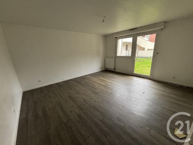Appartement F4 à vendre - 4 pièces - 90.5 m2 - MENNECY - 91 - ILE-DE-FRANCE - Century 21 J.M. Conseil