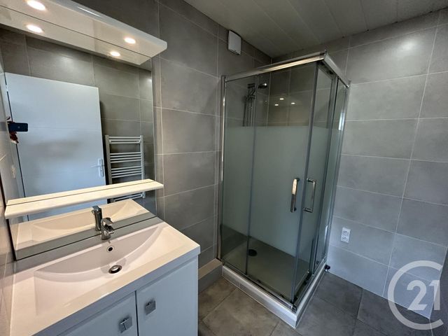 Appartement F2 à vendre - 2 pièces - 44.17 m2 - MENNECY - 91 - ILE-DE-FRANCE - Century 21 J.M. Conseil