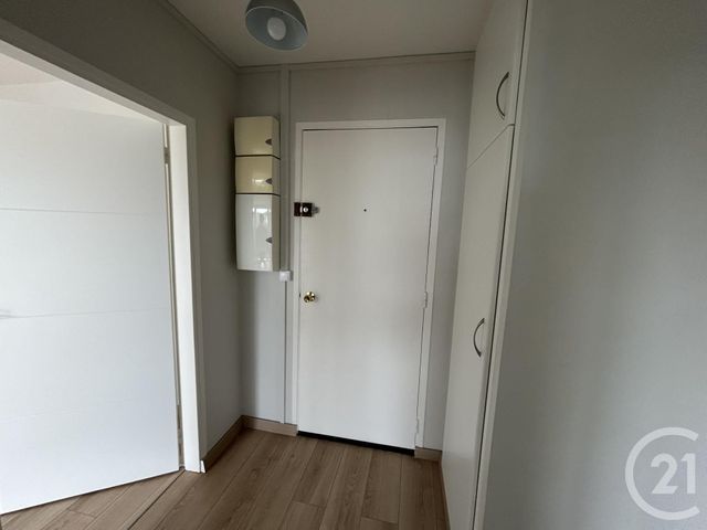 Appartement F2 à vendre - 2 pièces - 44.17 m2 - MENNECY - 91 - ILE-DE-FRANCE - Century 21 J.M. Conseil