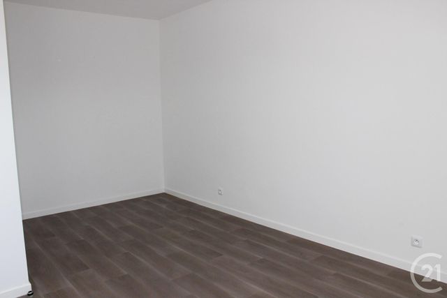 Appartement F4 à vendre - 4 pièces - 71.13 m2 - MENNECY - 91 - ILE-DE-FRANCE - Century 21 J.M. Conseil