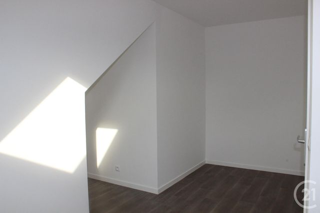 Appartement F4 à vendre - 4 pièces - 71.13 m2 - MENNECY - 91 - ILE-DE-FRANCE - Century 21 J.M. Conseil